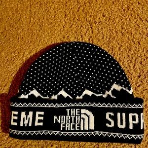Supreme north face beanie
